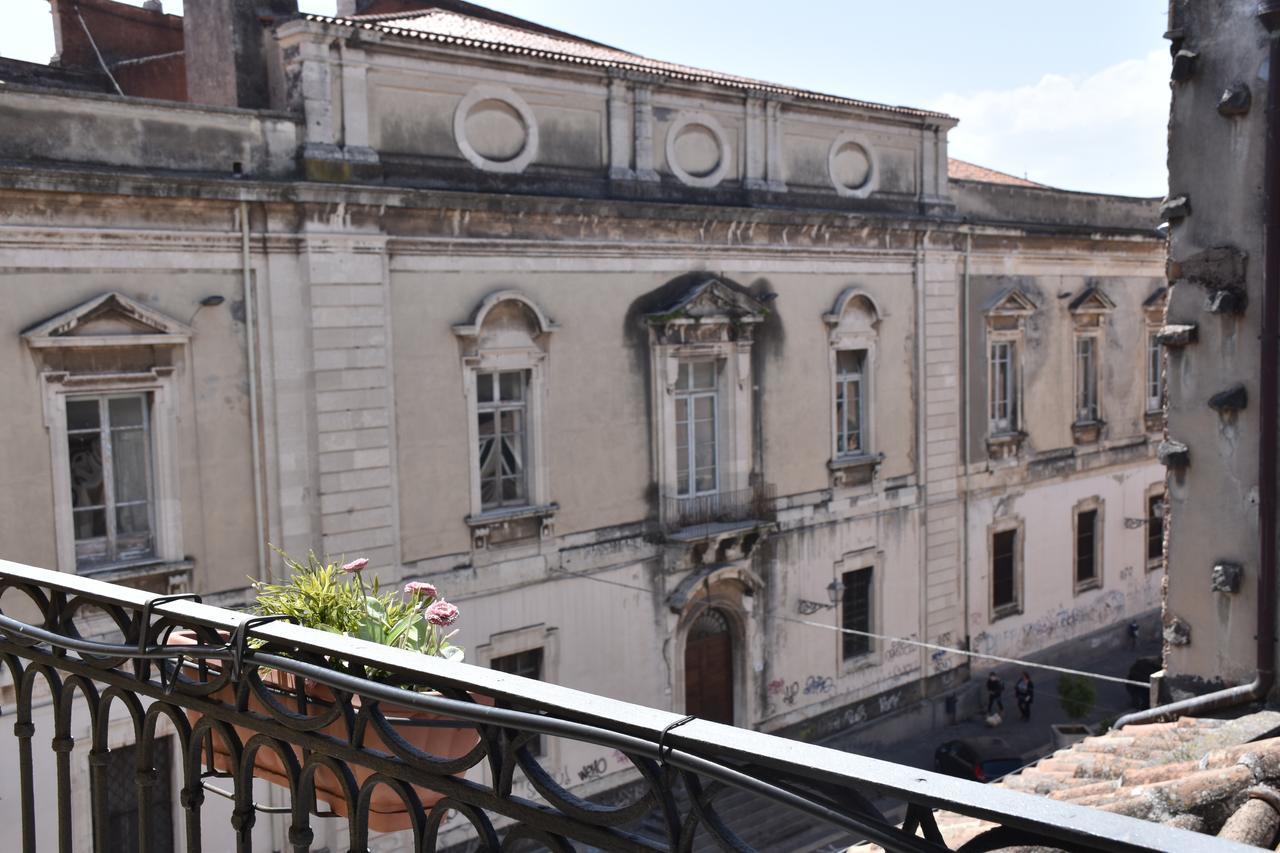 B&B Al Teatro Massimo CTA Exterior foto